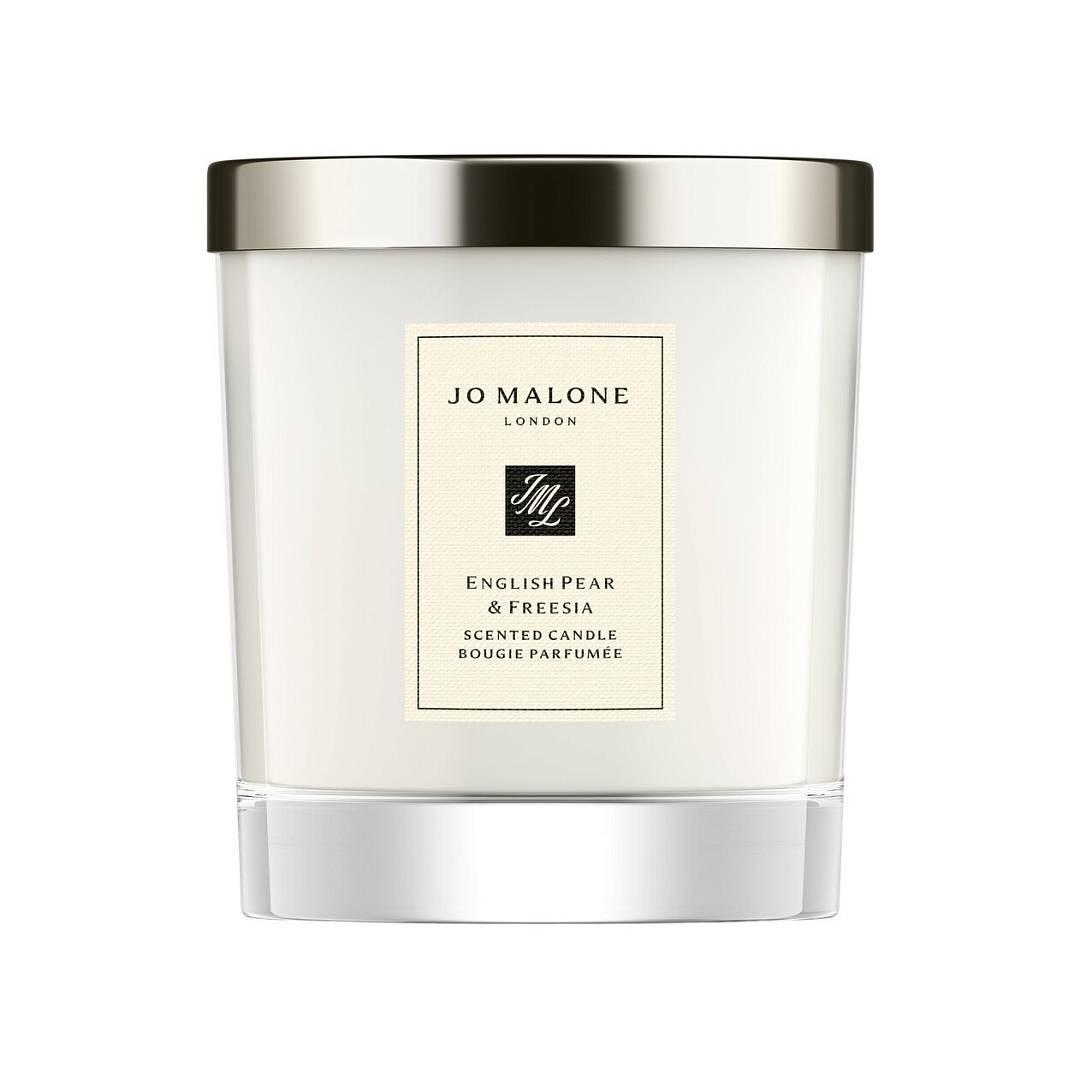 English Pear & Freesia Свеча ароматизированная